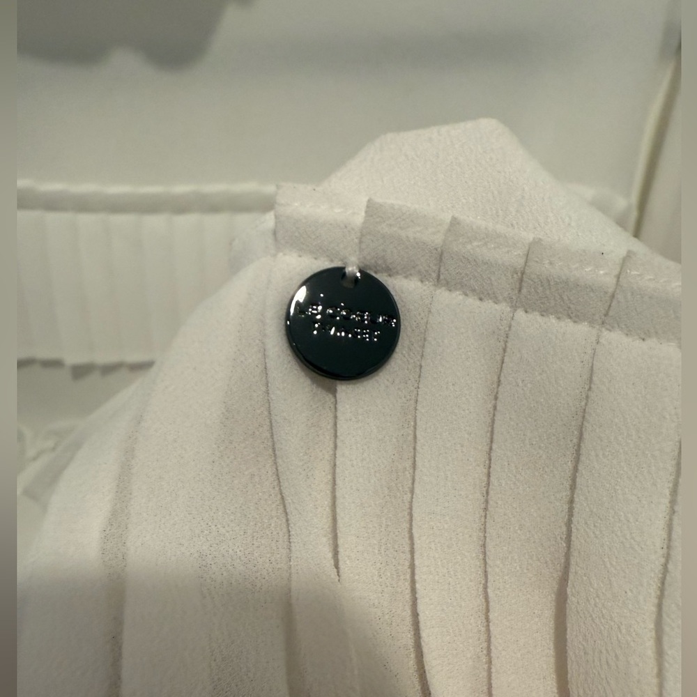 NWOT Twinset White Blouse Long Sleeves - Picture 4 of 9